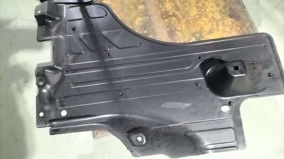 Fuel Tank Shield (Left) (OE 30736340) — VOLVO replacement part