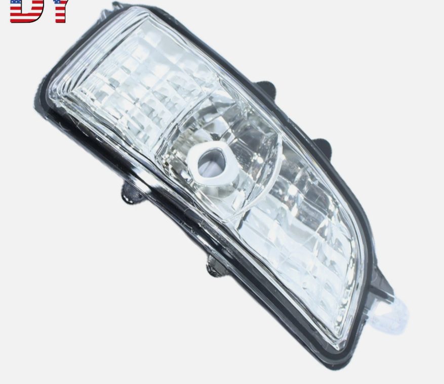 Mirror Light (Right) (OE 31111092) — VOLVO replacement part